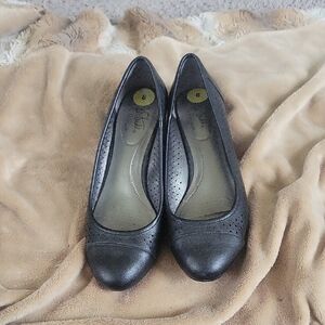 Elegant Black Women's Shoes Size 8